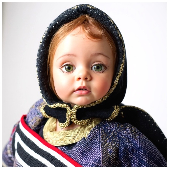 Madame Alexander Collectible Doll, ‘The Knave’ Style No. 813040​​​ - Picture 7 of 7
